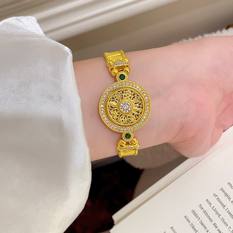 Pulseras circulares con incrus - Fine Jewelry Watches Women reseña y precio